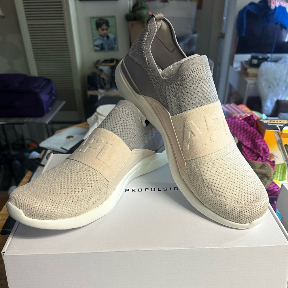 NIB APL TechLoom Bliss in Tundra, Beach, and Ivory - Size 13 MSRP$245